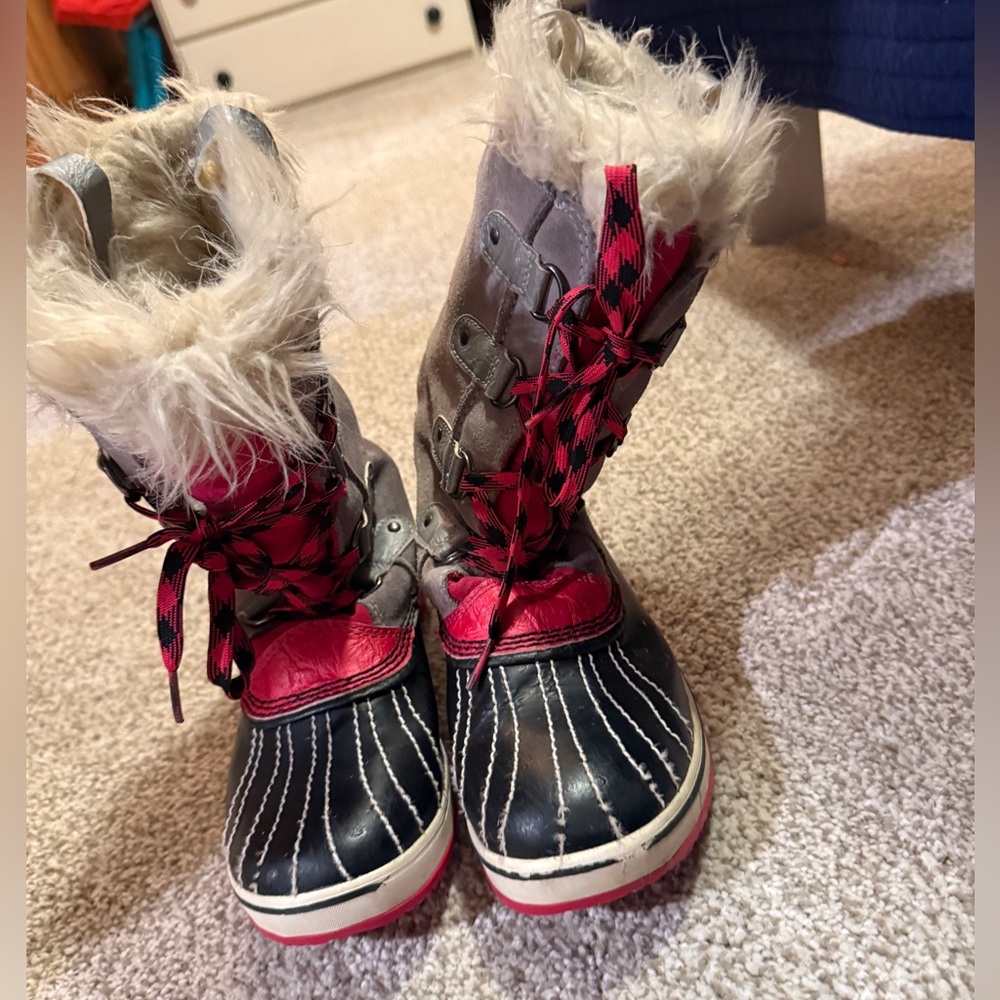 Sorel Beige Faux Fur Lined Footwear